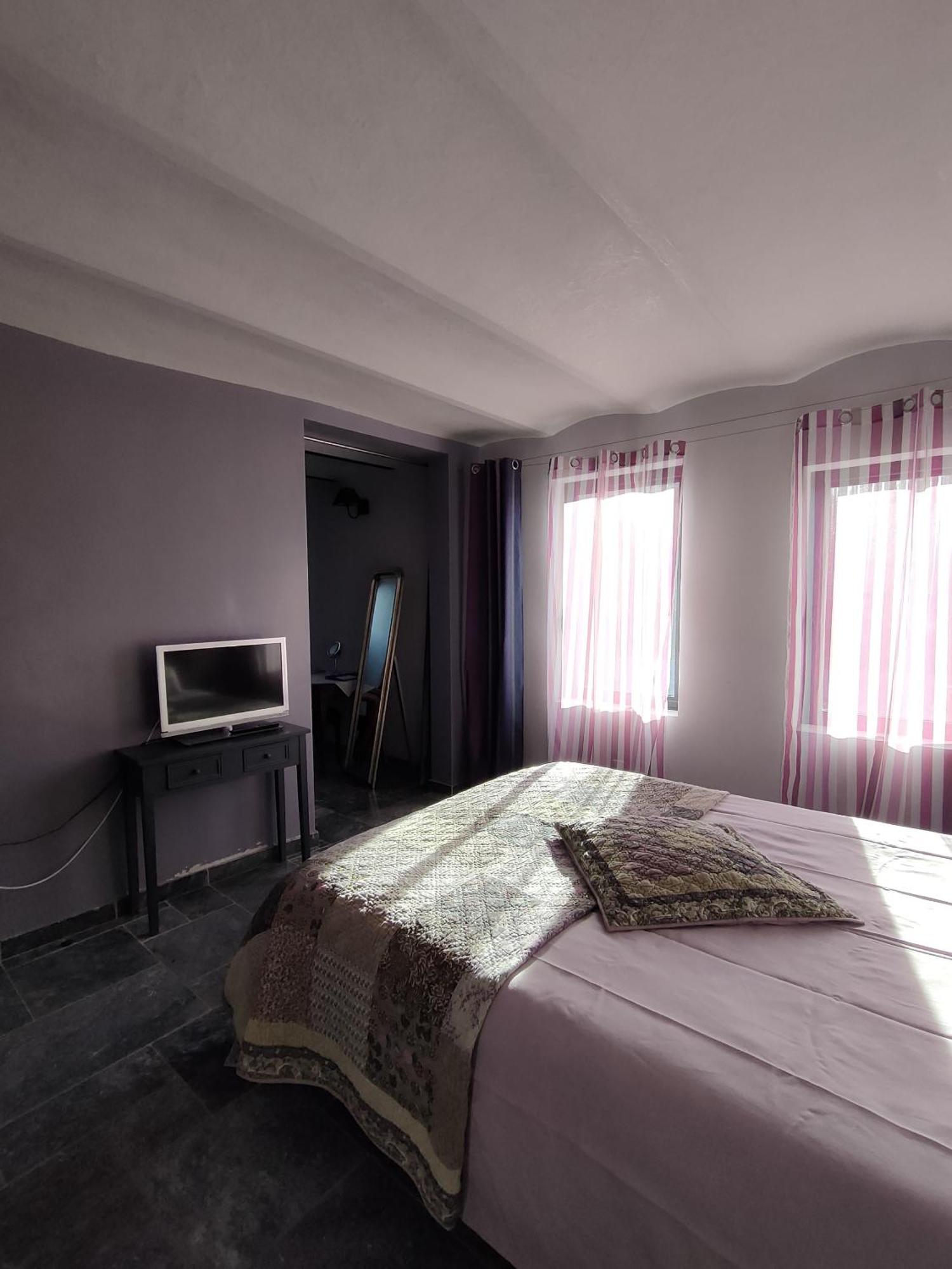 Maison D'Hotes Cote Cour Rasteau Стая снимка